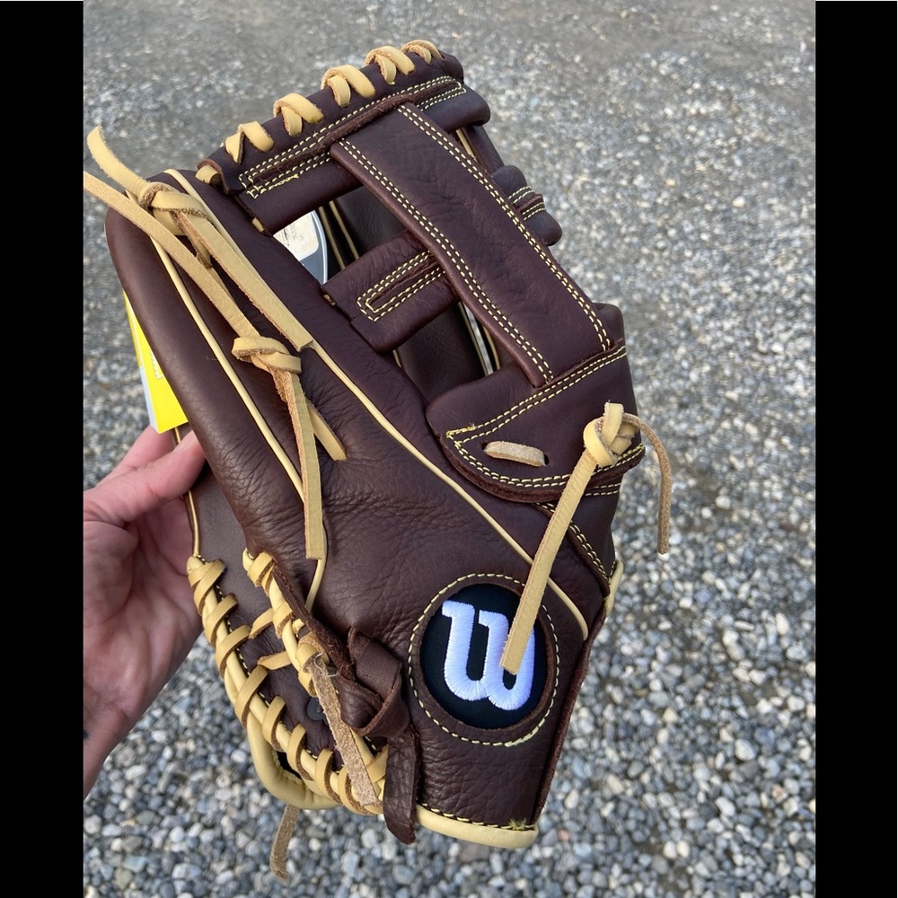 Wilson Showtime Slowpitch 13” LHT Glove